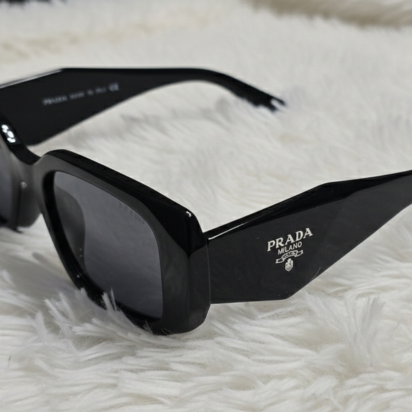 Prada Sunglasses PR17WS Black - Picture 3 of 4